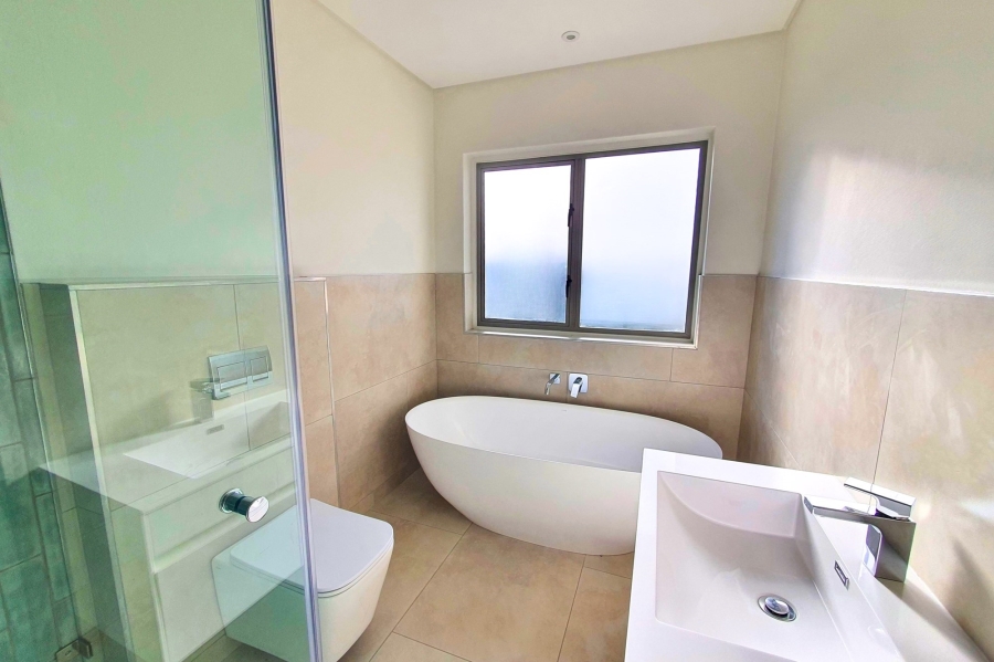 4 Bedroom Property for Sale in Vierlanden Western Cape